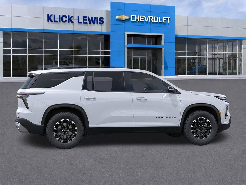 2027 Chevrolet Traverse Z71 - Photo 5