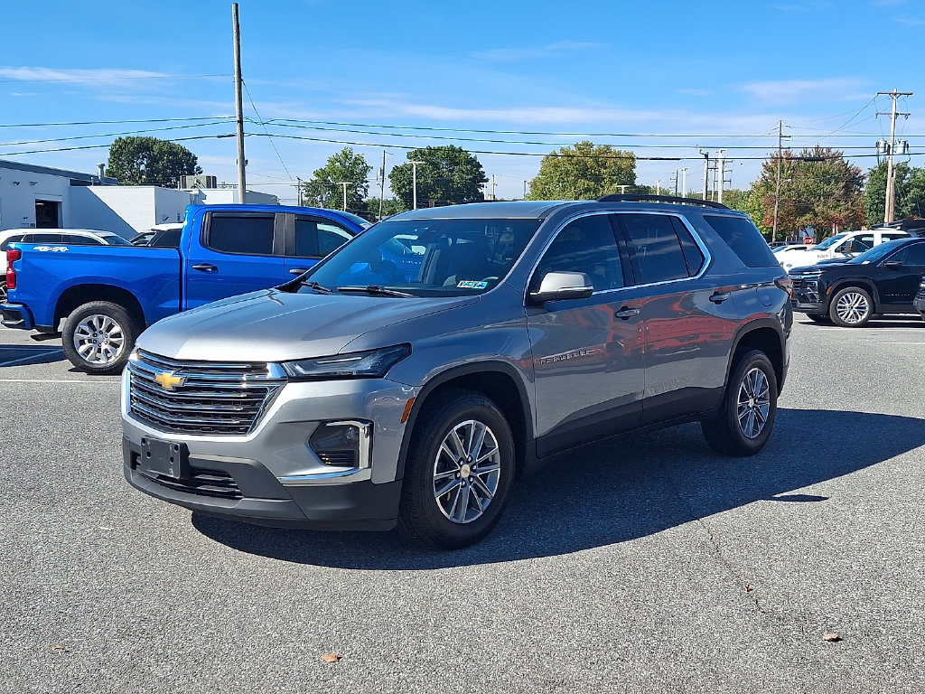 Used 2023 Chevrolet Traverse LT SUV