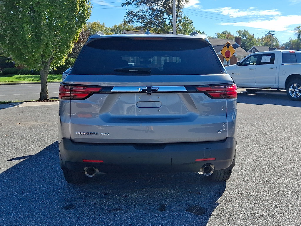 Used 2023 Chevrolet Traverse LT SUV