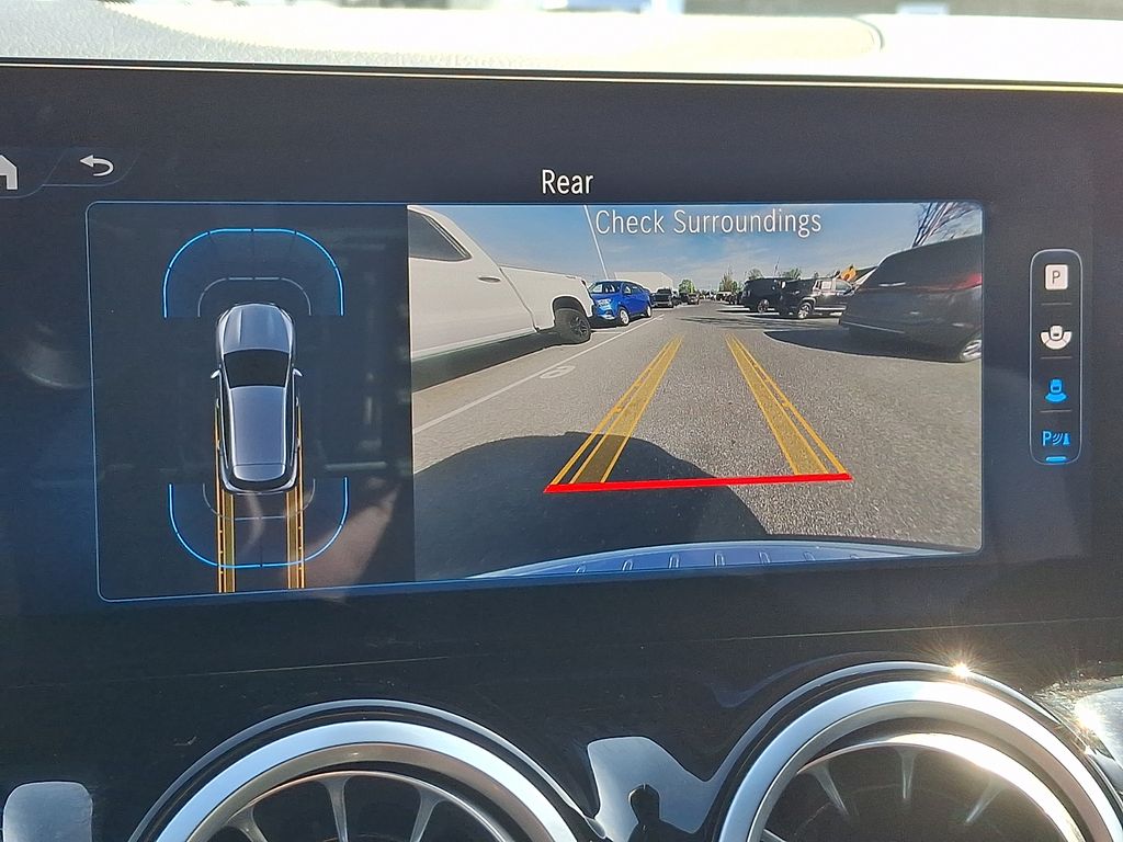 2025 Mercedes-Benz GLA GLA250 - Photo 16