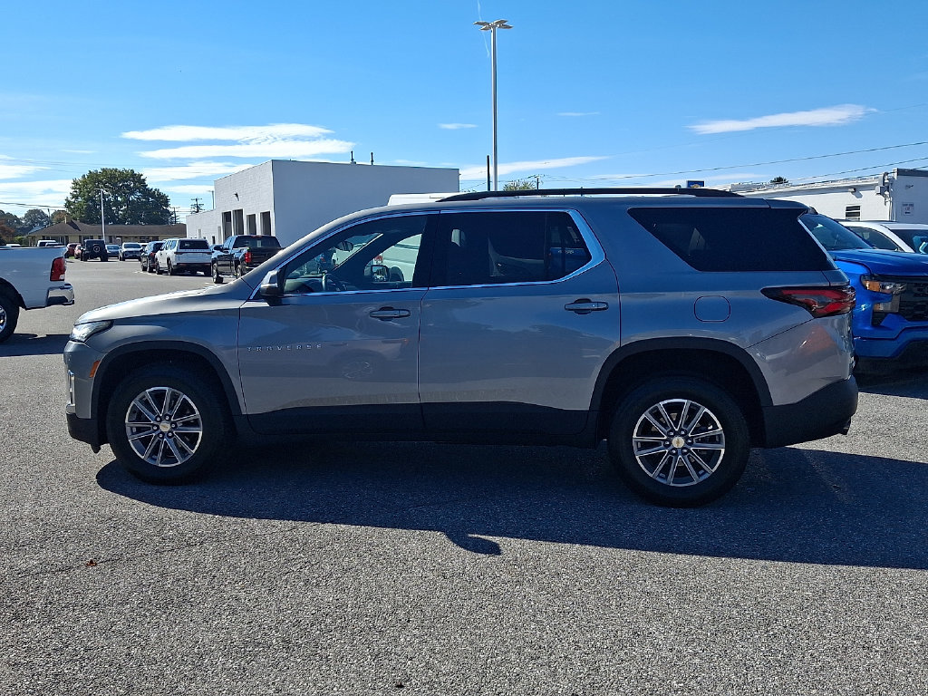 Used 2023 Chevrolet Traverse LT SUV