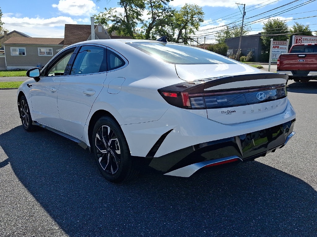 Used 2025 Hyundai Sonata SEL Sedan