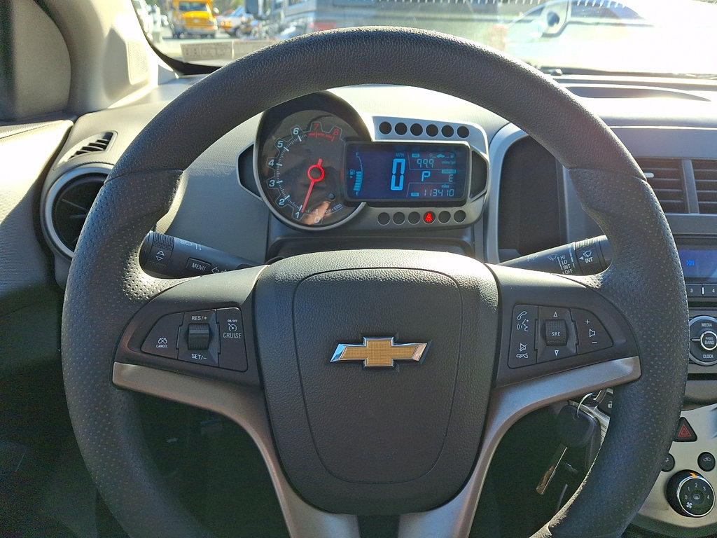 2015 Chevrolet Sonic LT - Photo 15