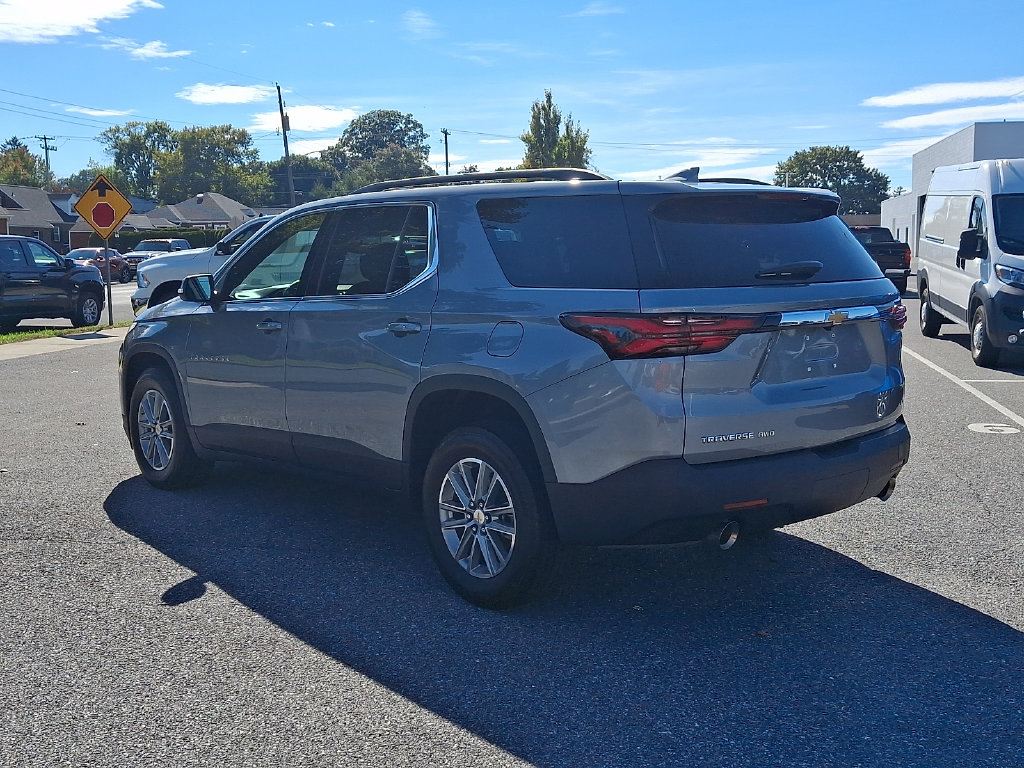 Used 2023 Chevrolet Traverse LT SUV