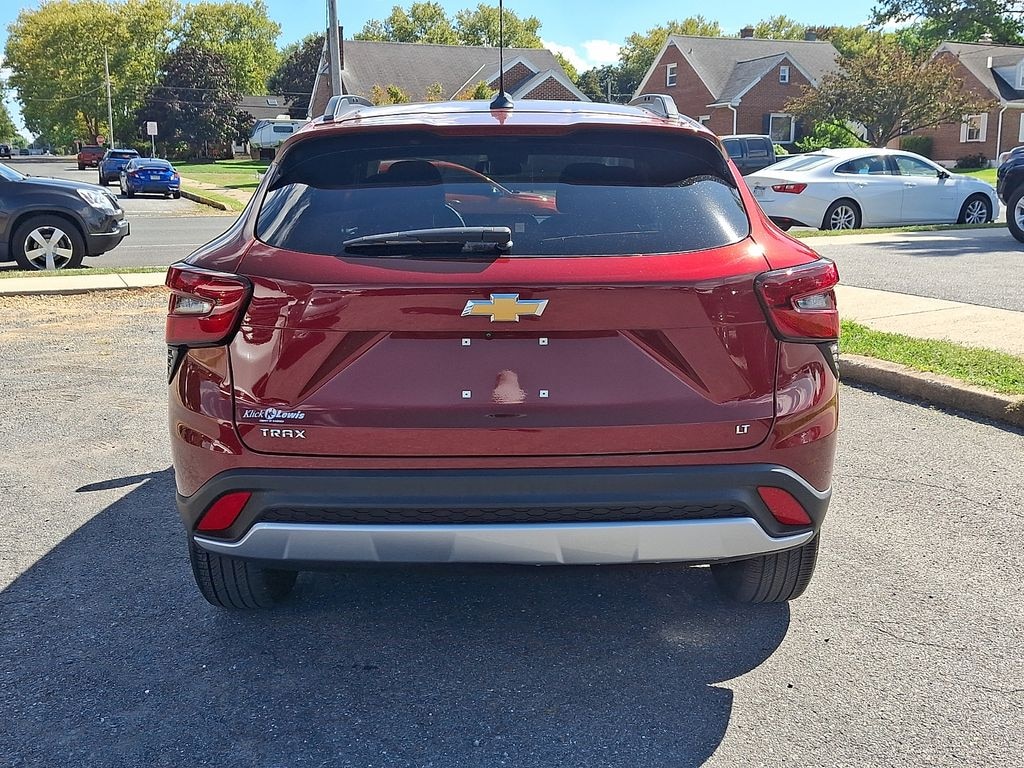 Used 2024 Chevrolet Trax LT SUV