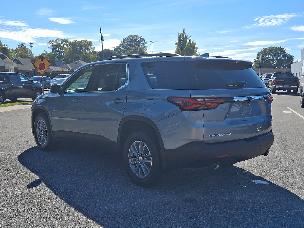 Used 2023 Chevrolet Traverse LT SUV
