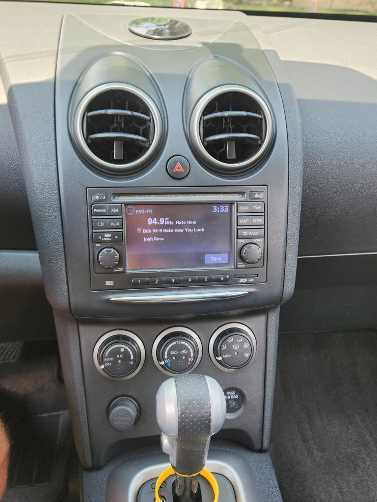 Used 2012 Nissan Rogue SV SUV