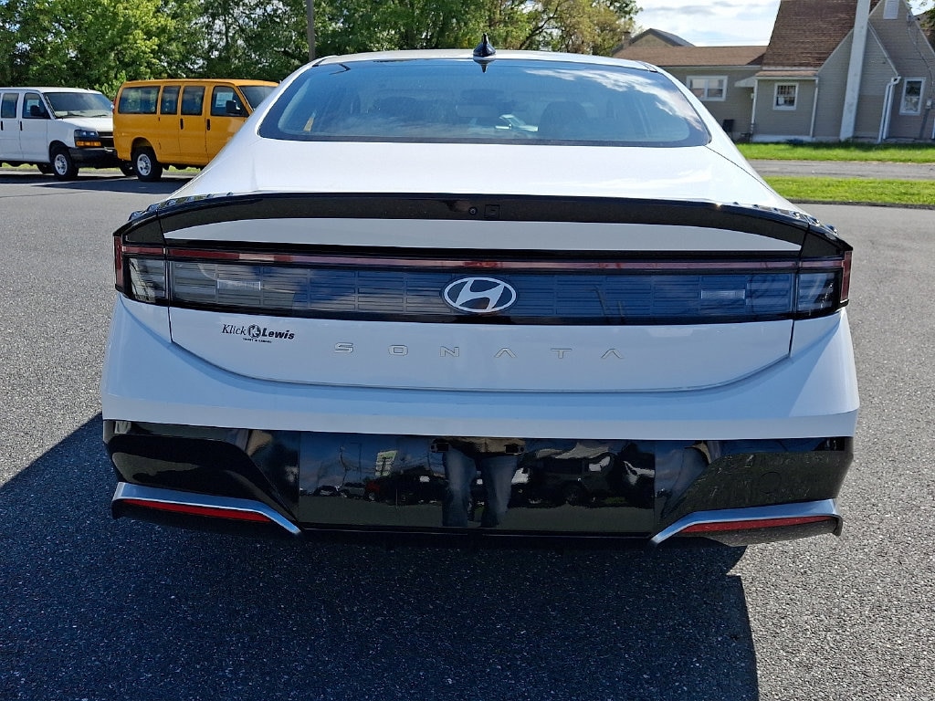 Used 2025 Hyundai Sonata SEL Sedan