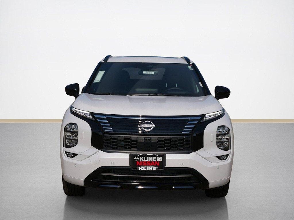 New 2026 Nissan Rogue Plug-In Hybrid Platinum SUV