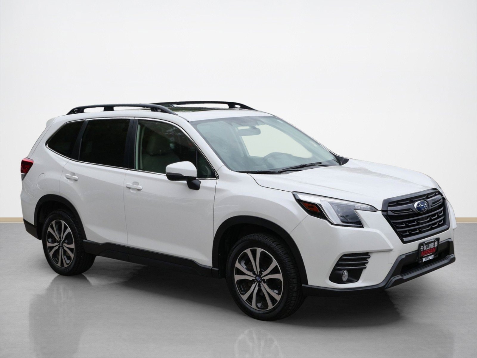 Used 2022 Subaru Forester Limited with VIN JF2SKAPC6NH506371 for sale in Maplewood, Minnesota