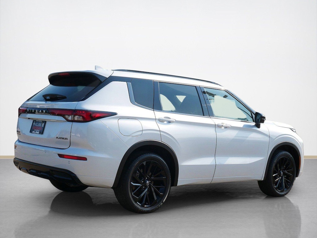 New 2026 Nissan Rogue Plug-In Hybrid Platinum SUV