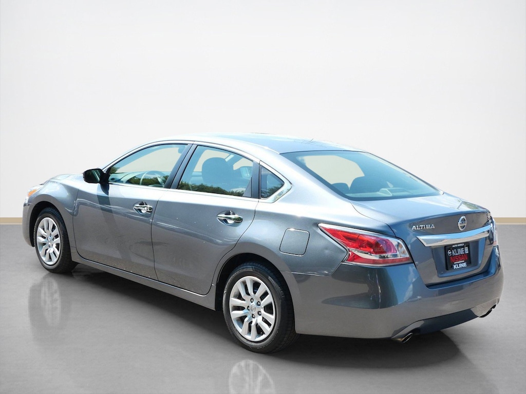 Used 2015 Nissan Altima 2.5 Sedan