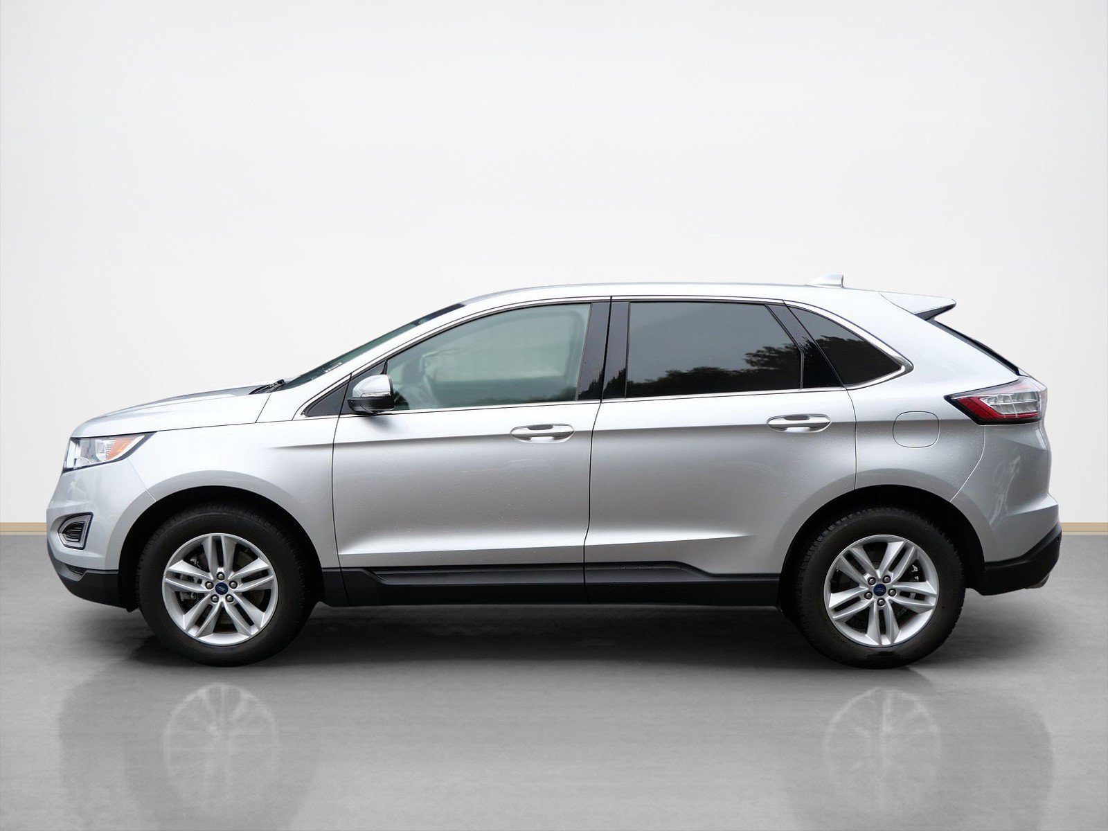 Used 2017 Ford Edge SEL with VIN 2FMPK4J92HBC44820 for sale in Maplewood, MN