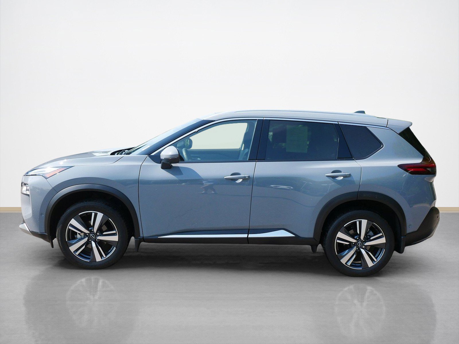 Certified 2023 Nissan Rogue Platinum with VIN JN8BT3DDXPW317732 for sale in Maplewood, Minnesota