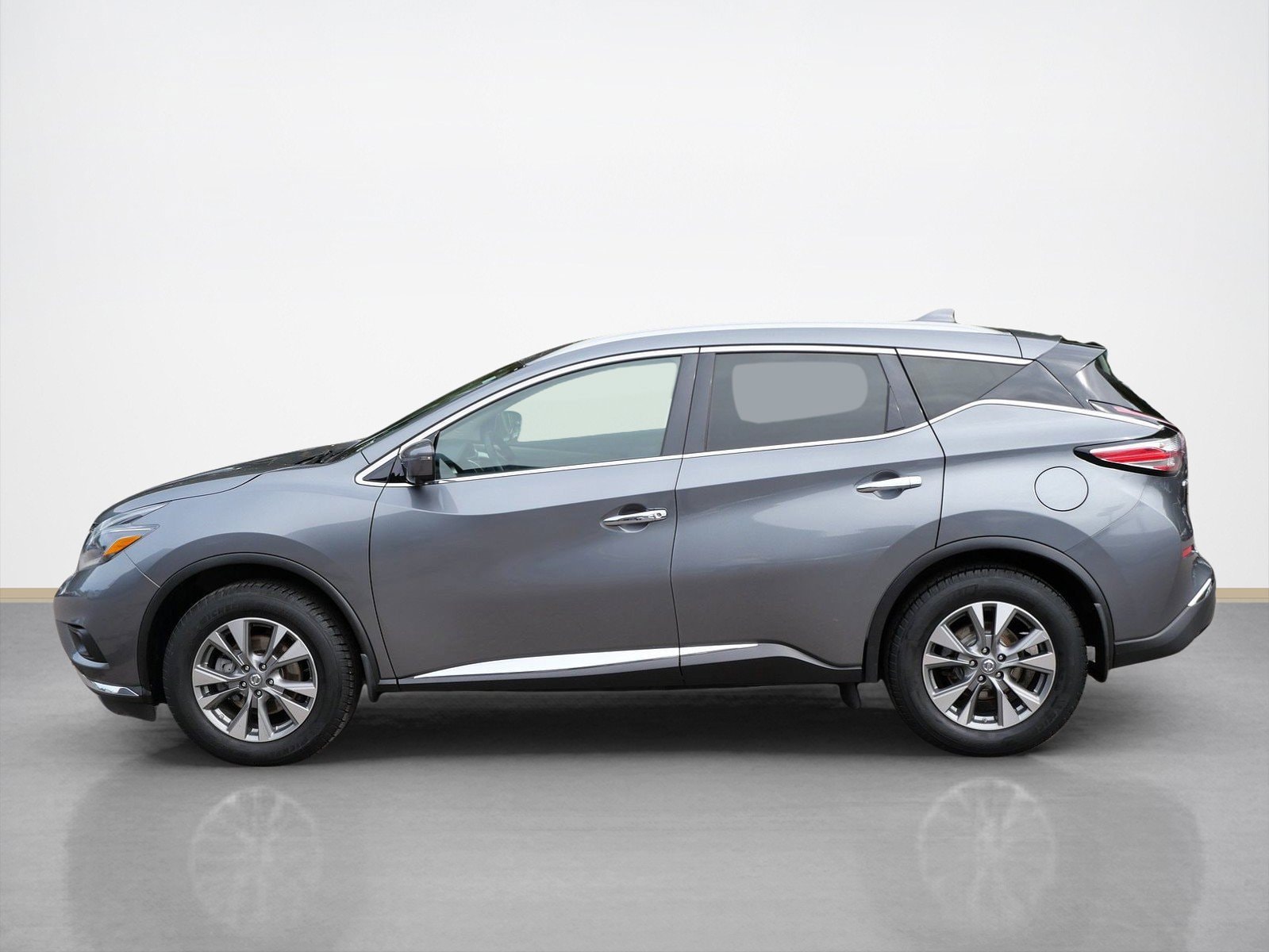 Used 2018 Nissan Murano SL with VIN 5N1AZ2MH8JN190488 for sale in Maplewood, MN