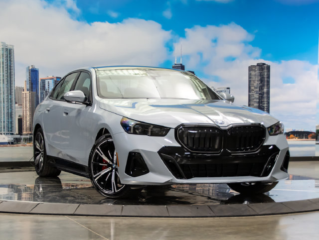 2027 BMW 550e xDrive Sedan