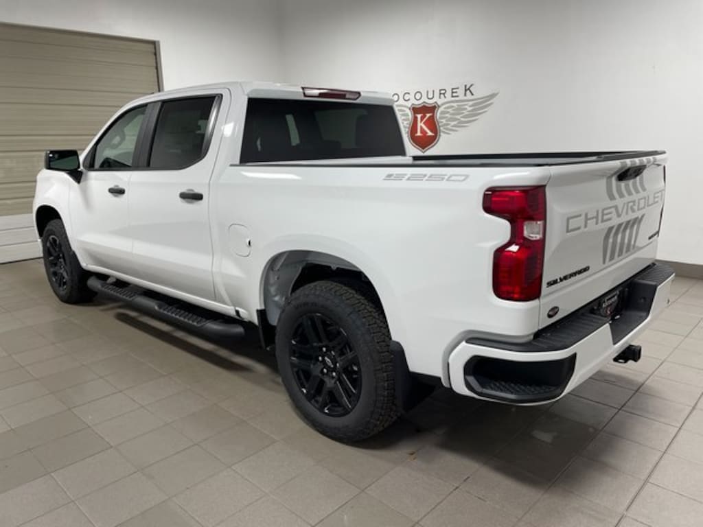 New 2026 Chevrolet Silverado 1500 Custom Truck