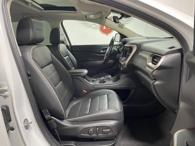 2022 GMC Acadia Denali - Photo 22