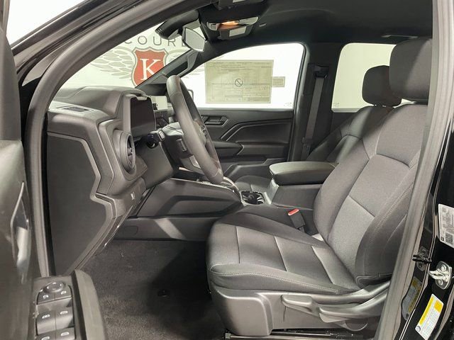 2026 Chevrolet Colorado Trail Boss - Photo 11