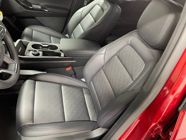 2027 Chevrolet Equinox LT - Photo 12