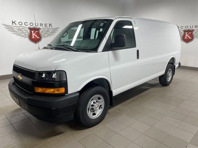 2026 Chevrolet Express Cargo Work Van - Photo 3