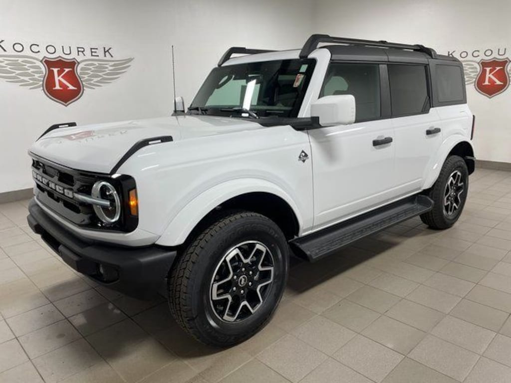 New 2026 Ford Bronco Outer Banks SUV