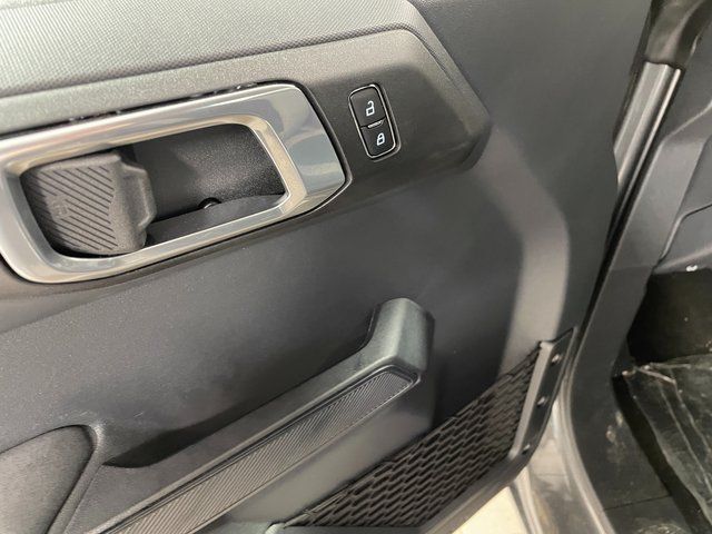 2026 Ford Bronco 4-Door Base - Photo 19