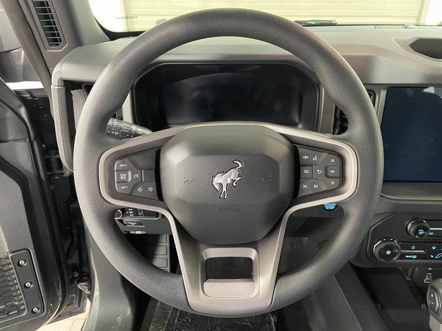 2026 Ford Bronco 4-Door Base - Photo 14