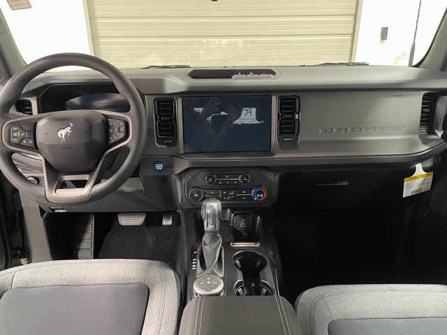 2026 Ford Bronco 4-Door Base - Photo 13