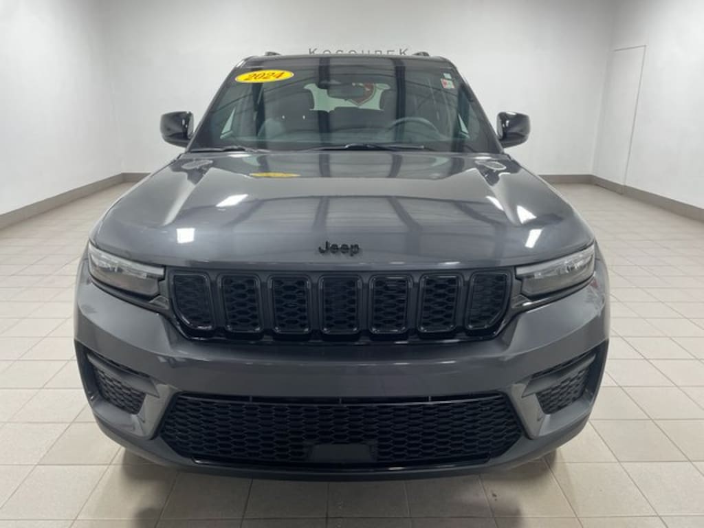 Used 2024 Jeep Grand Cherokee Altitude X SUV