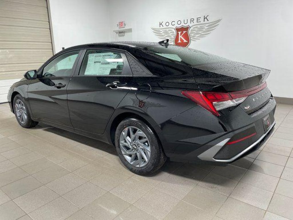 New 2026 Hyundai Elantra Hybrid Blue Sedan
