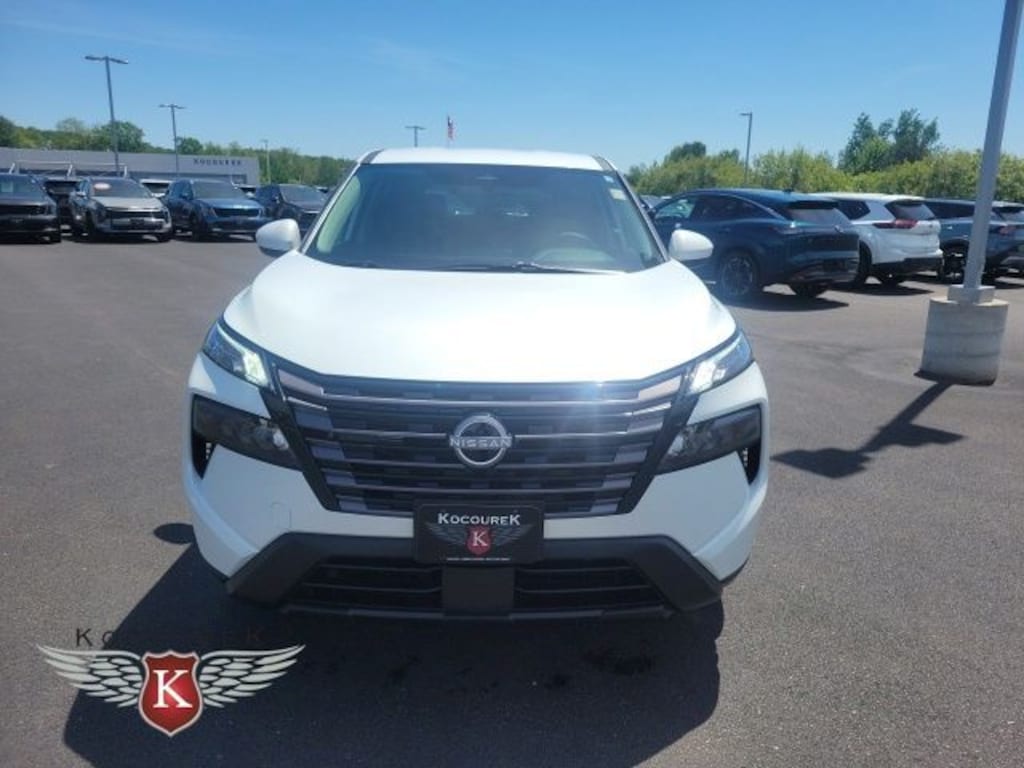 New 2026 Nissan Rogue SV SUV