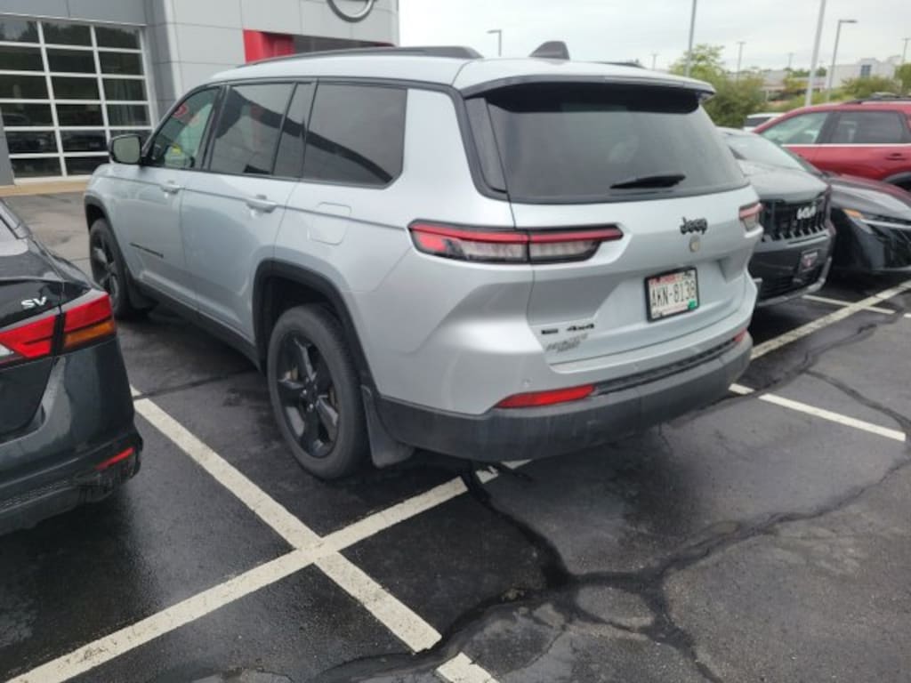 Used 2021 Jeep Grand Cherokee L Laredo SUV