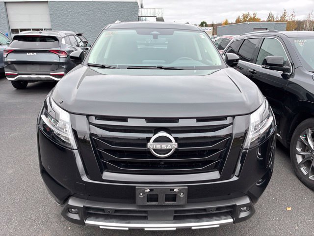 Used 2023 Nissan Pathfinder SL SUV