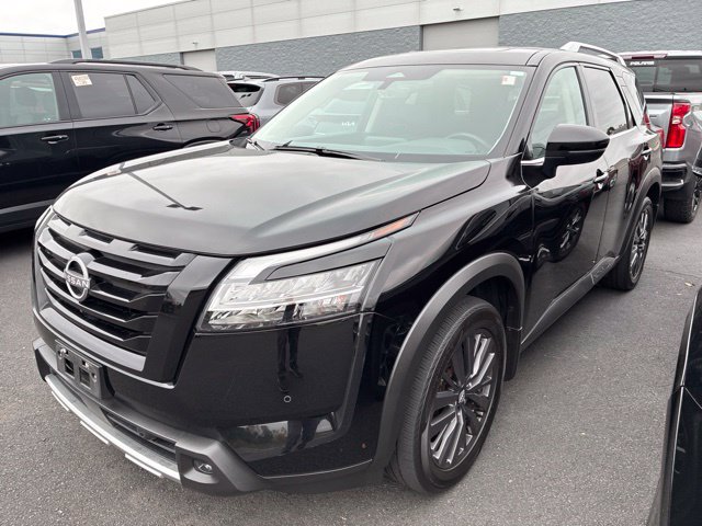 Used 2023 Nissan Pathfinder SL SUV