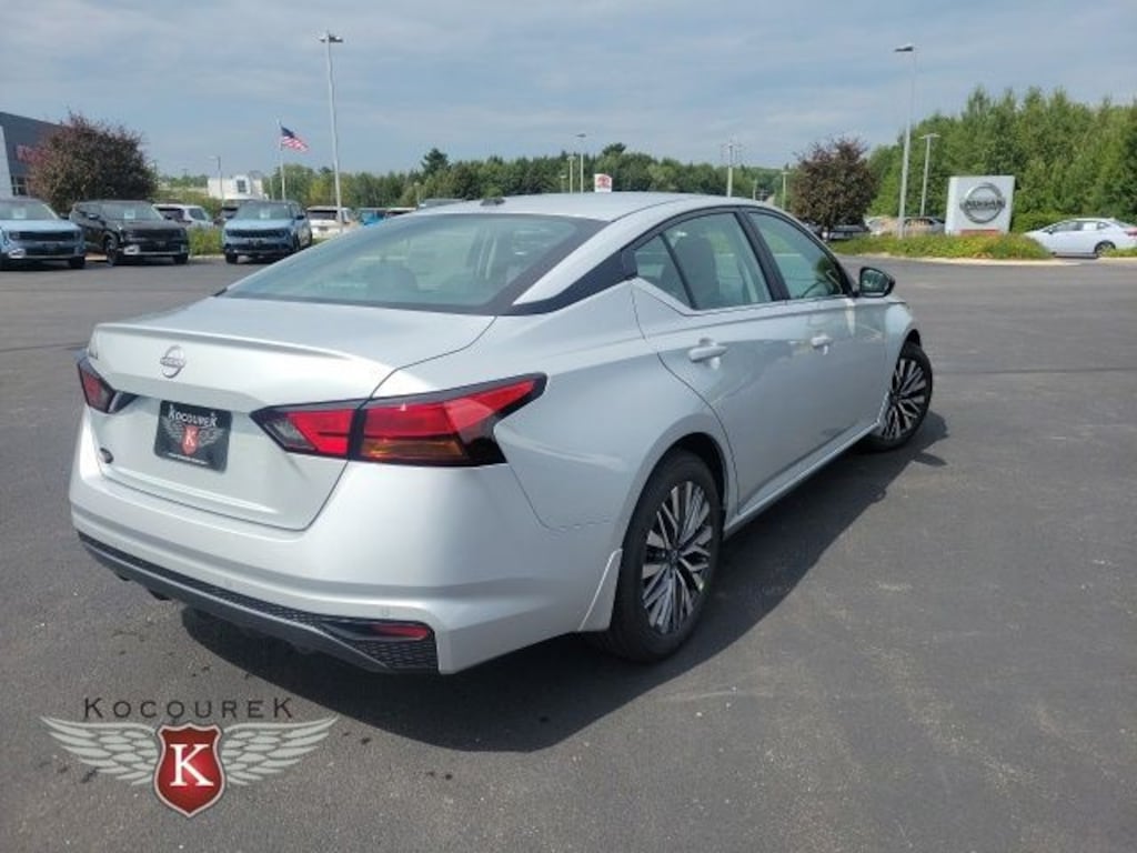 New 2026 Nissan Altima SV Sedan