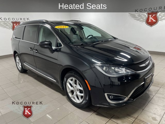 2017 Chrysler Pacifica Touring-L Plus Van