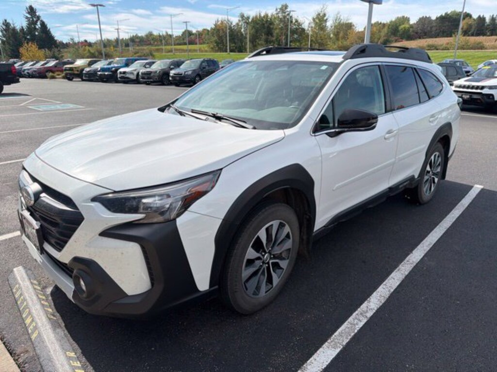 Used 2023 Subaru Outback Limited SUV