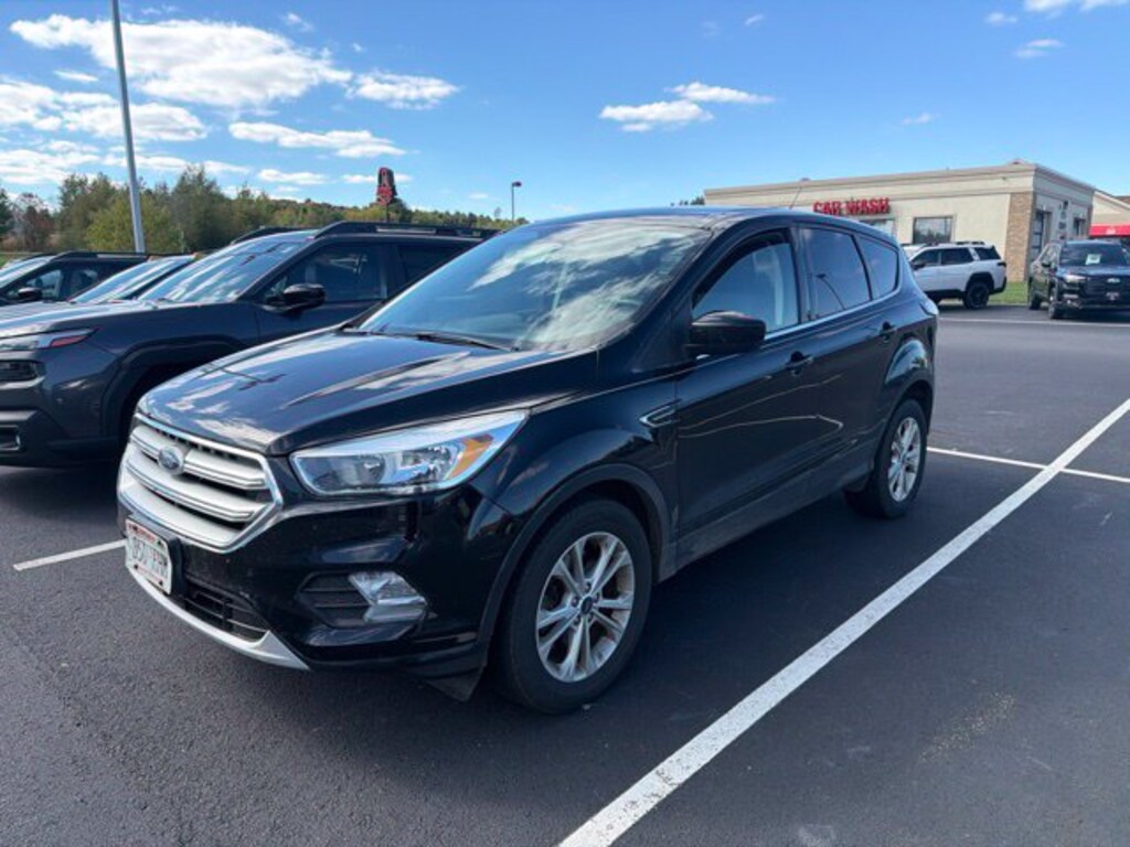 Used 2017 Ford Escape SE SUV
