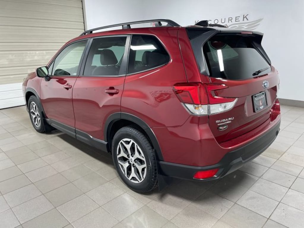 Used 2024 Subaru Forester Premium SUV