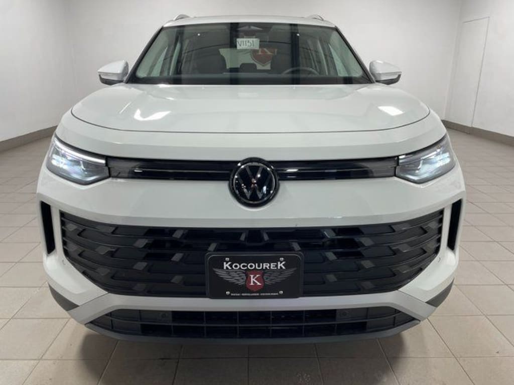 New 2026 Volkswagen Tiguan 2.0T SE SUV