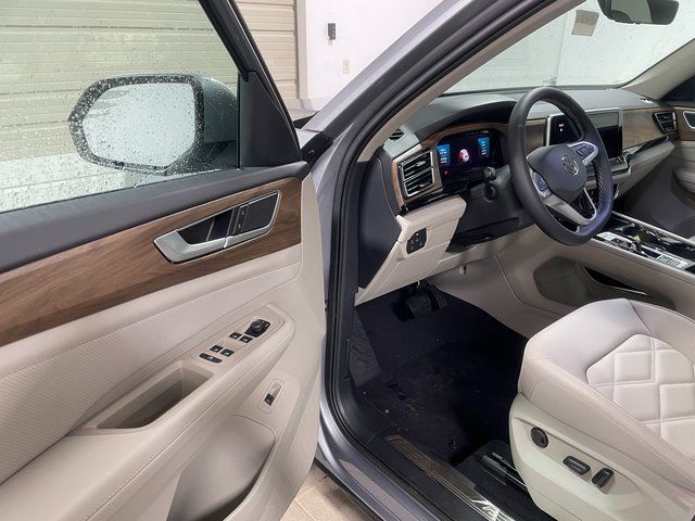 2026 Volkswagen Atlas SE w/Tech - Photo 8