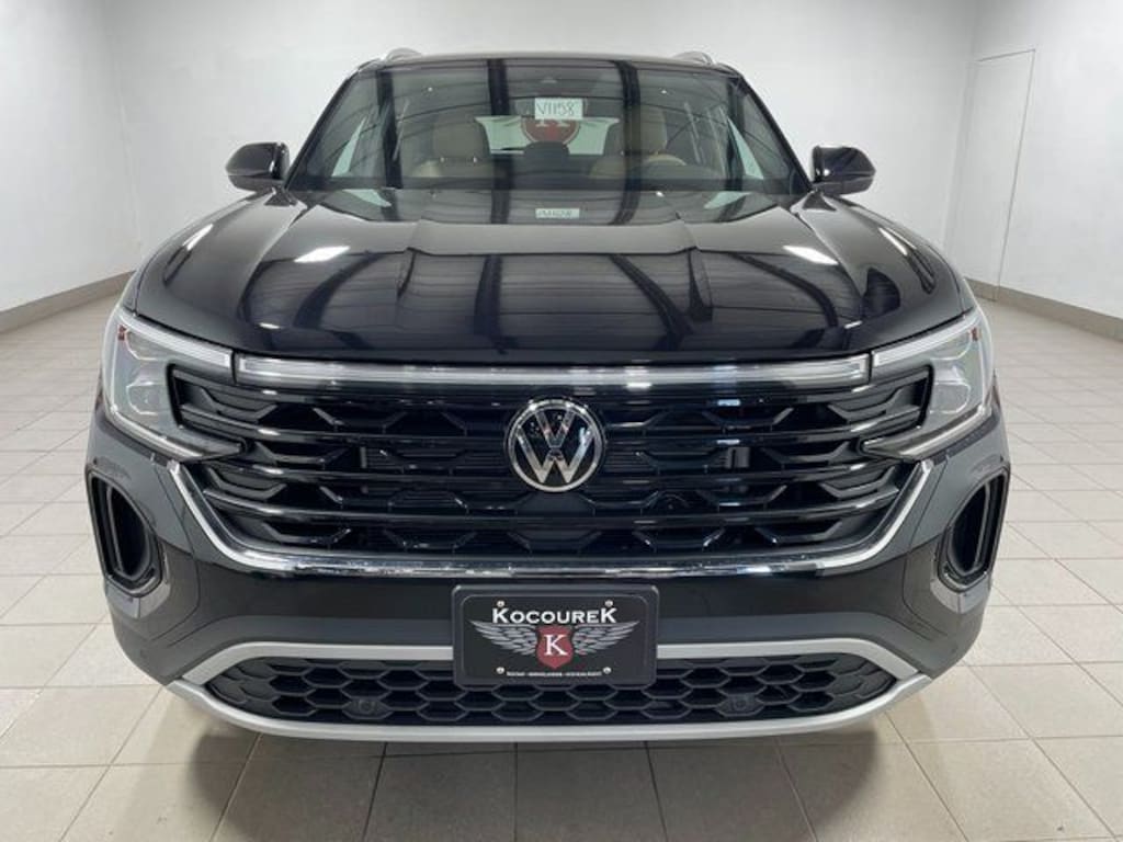 New 2026 Volkswagen Atlas Cross Sport SE w/Technology SUV