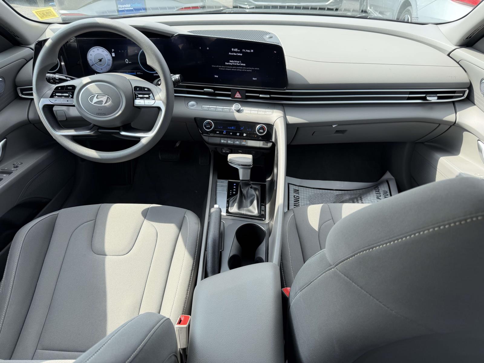 2024 Hyundai Elantra SEL - Photo 13