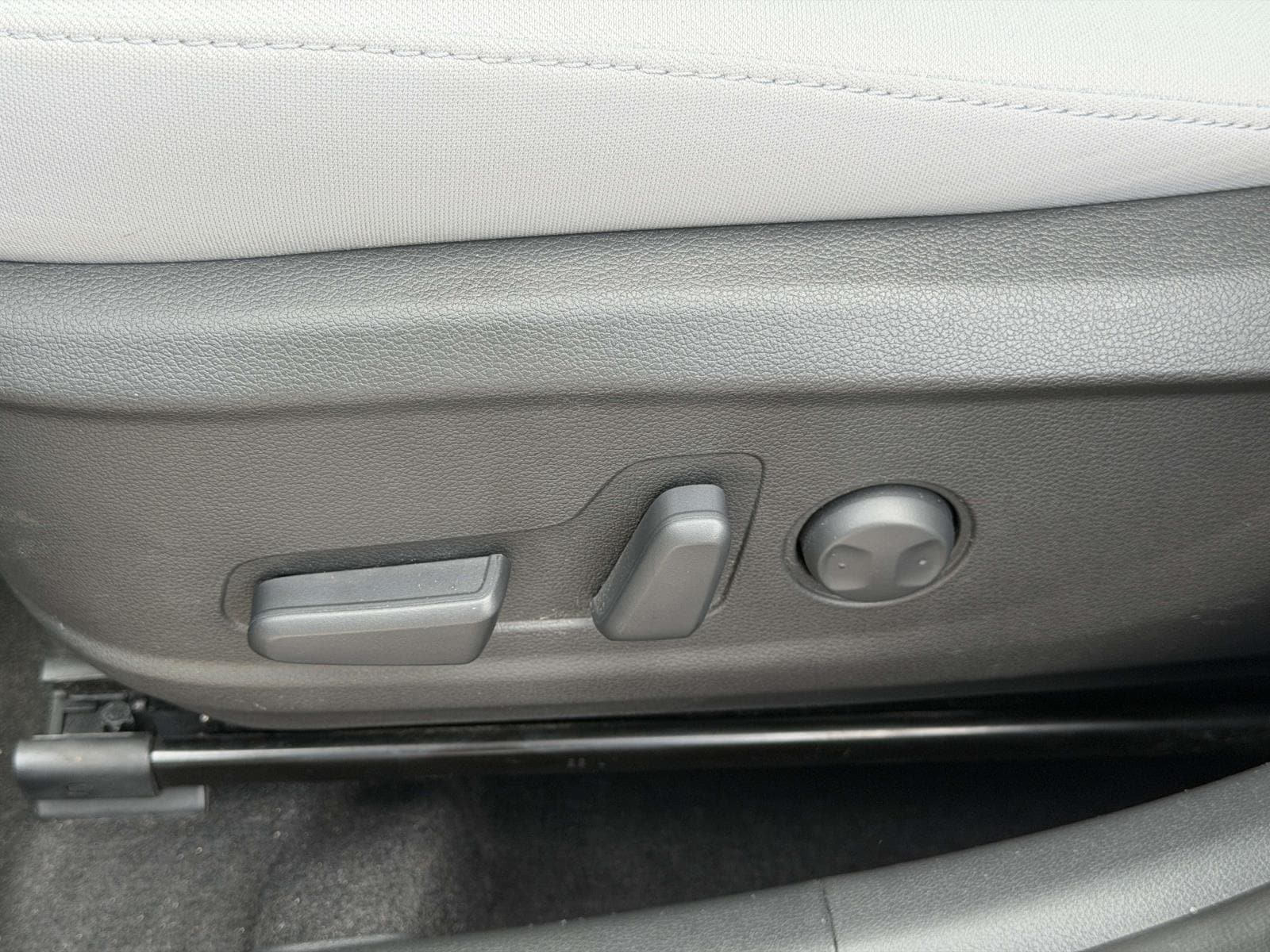 2023 Hyundai Kona SEL - Photo 19