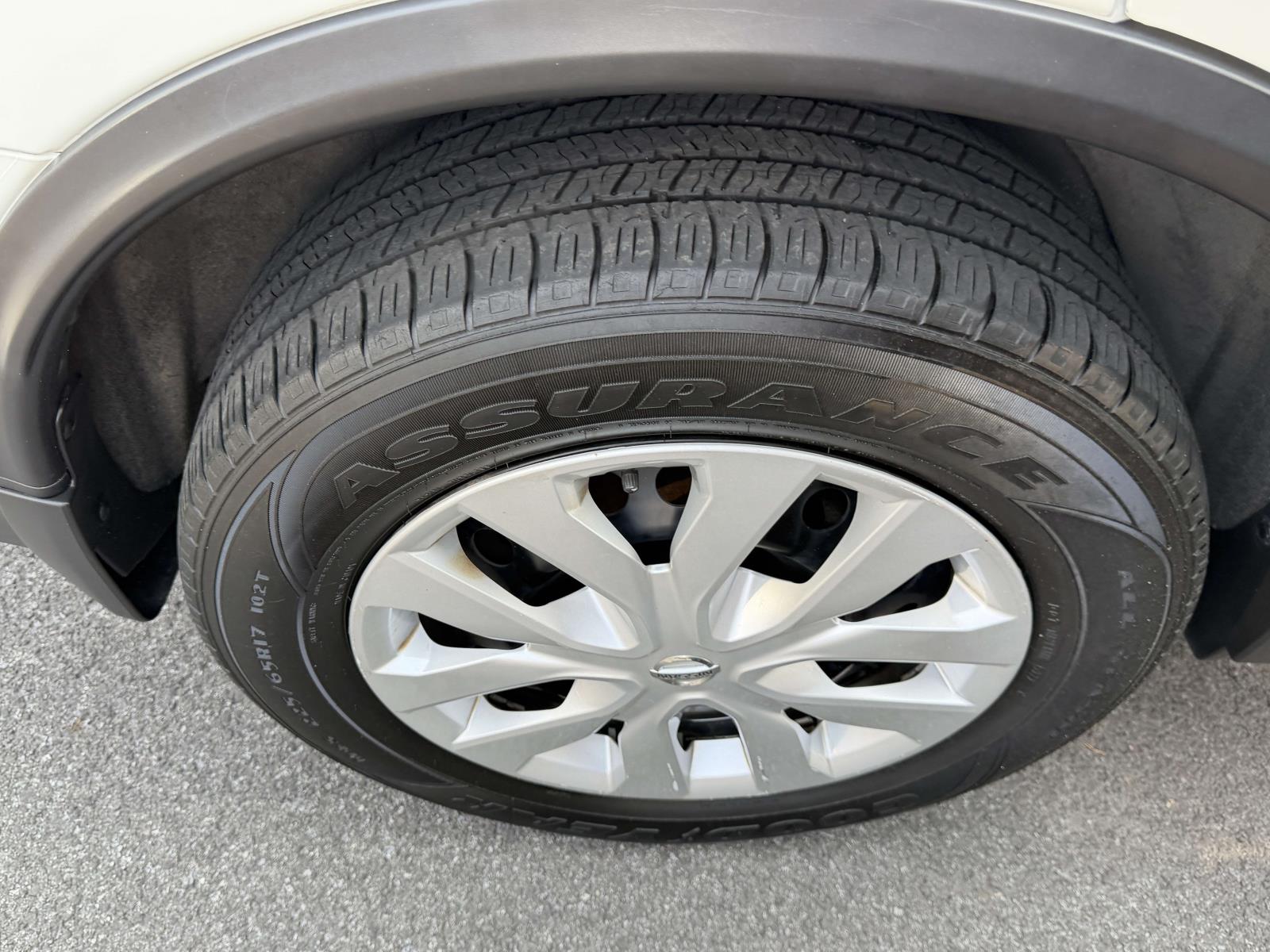 2019 Nissan Rogue S - Photo 8
