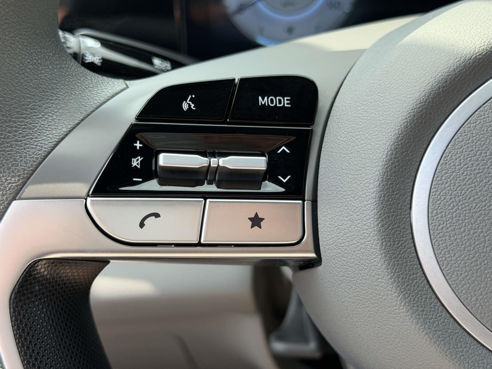 2024 Hyundai Elantra SEL - Photo 20