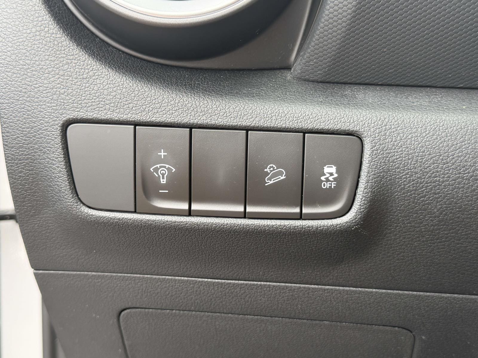 2023 Hyundai Kona SEL - Photo 20