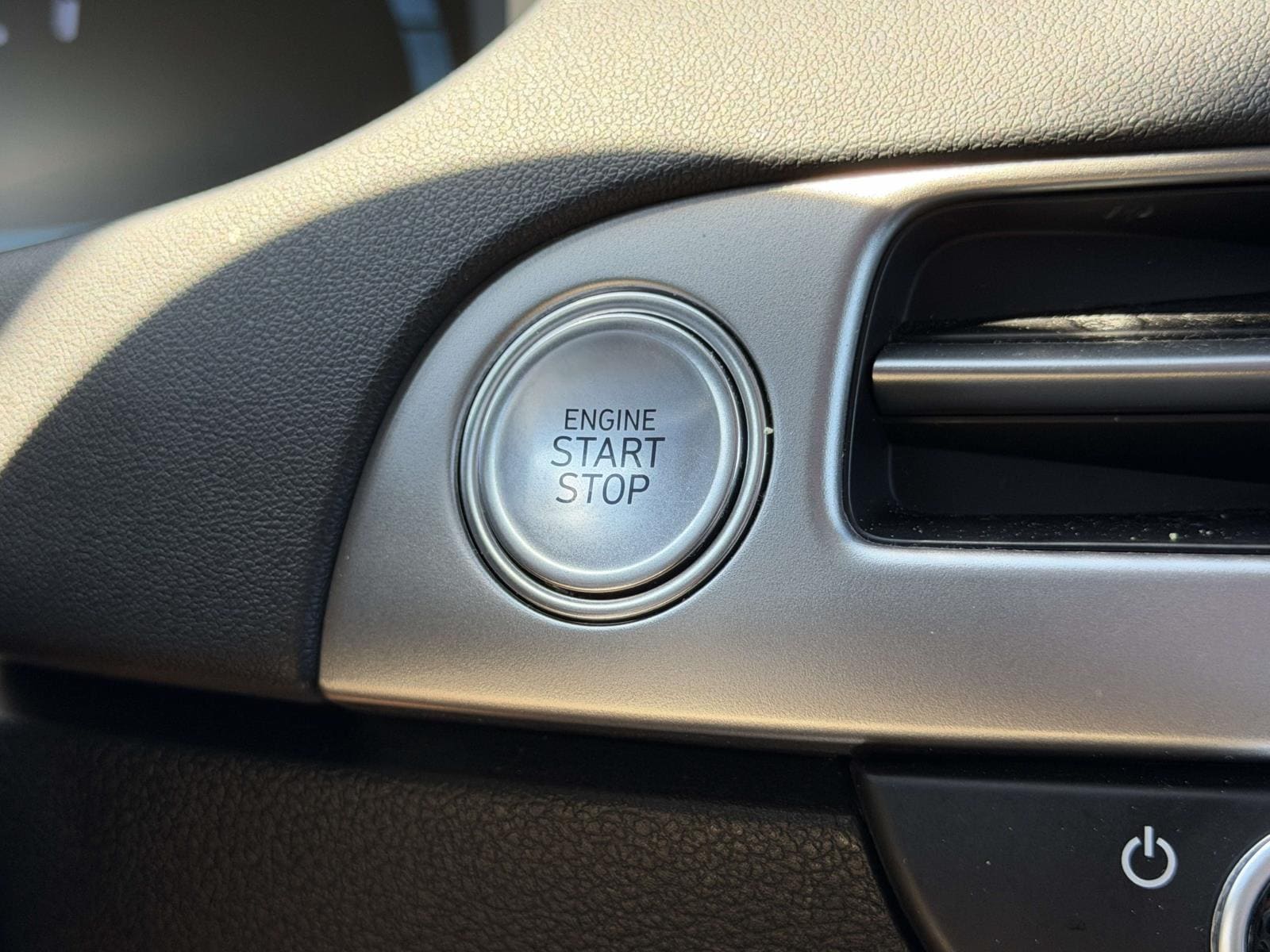 2024 Hyundai Palisade SE - Photo 31