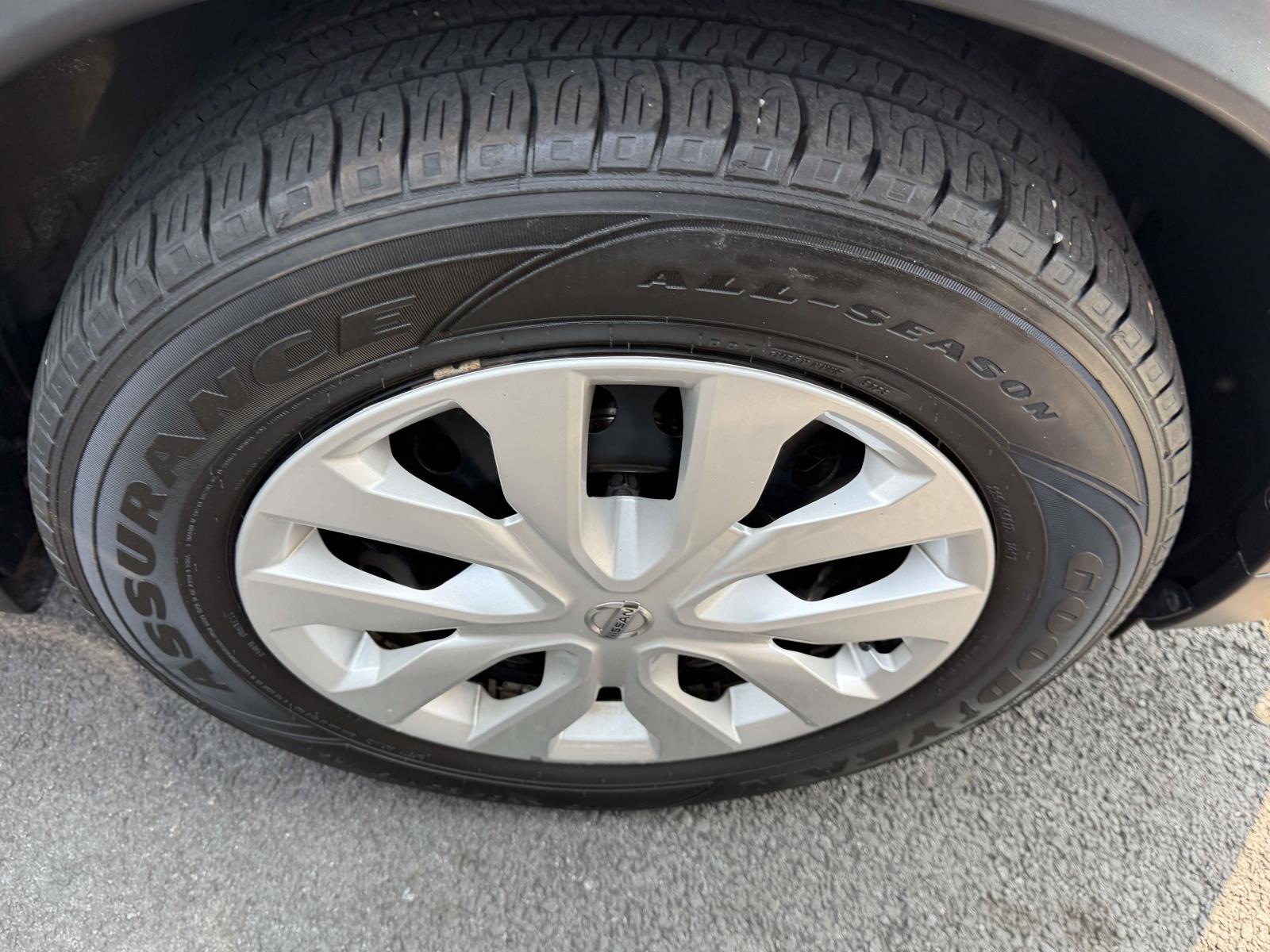 2019 Nissan Rogue S - Photo 7